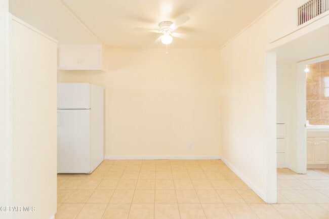 Building Photo - 1210 N Florence St