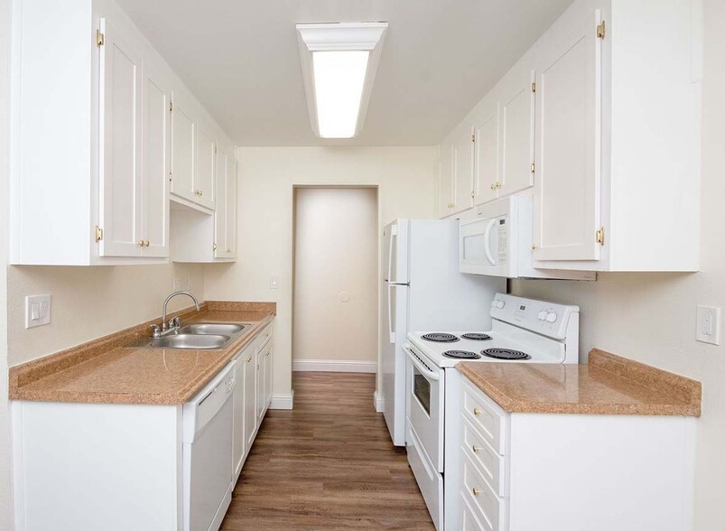 Bayfair Apartments 16077 Ashland Ave San Lorenzo CA 94580 Apartment