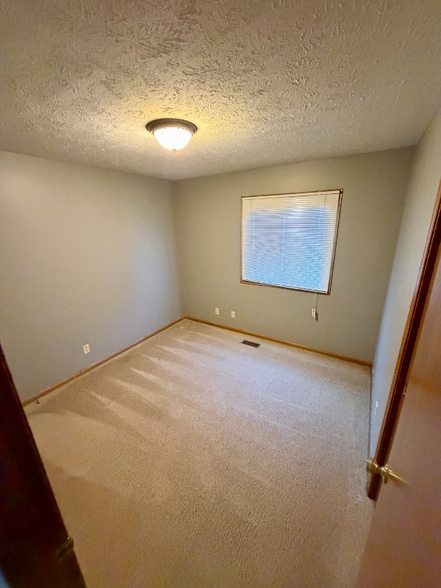 Building Photo - 4141 Jacquelyn Dr