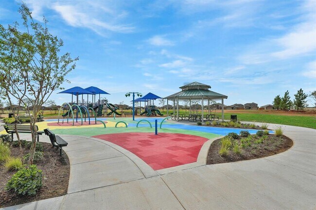 Building Photo - 400 Mystic Slopes Dr