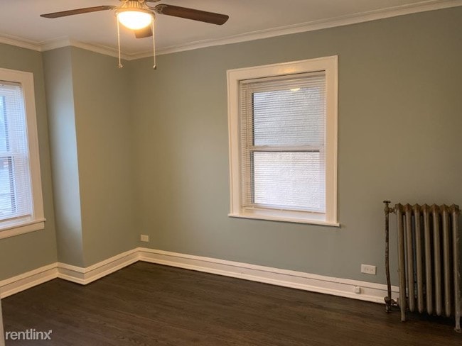 Building Photo - Studio, 1 bath Apartment - 1233 Chicago Ave