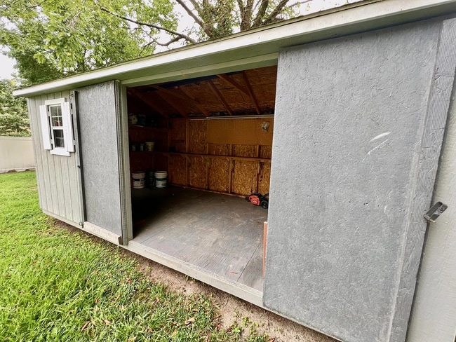 Building Photo - FOR RENT SALEM LAKES AREA VIRGINIA BEACH!