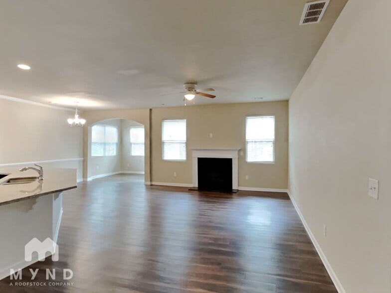 Building Photo - 116 Laurelcrest Ln