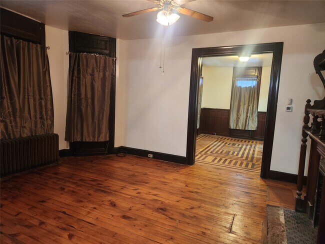 Building Photo - 17 Frederick St