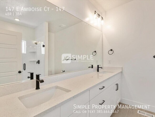 Building Photo - 147 E Amboise Ct