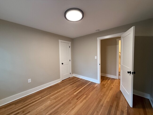 Building Photo - 1214 Catawba St