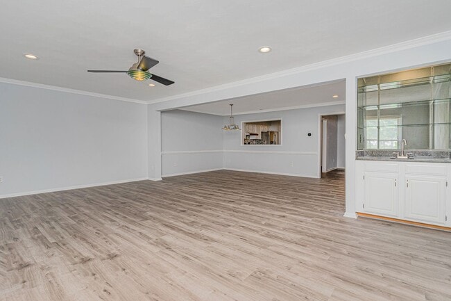 Building Photo - Immaculate 3bedroom 2.5 Townhouse on Kempsville Green Gold Couse