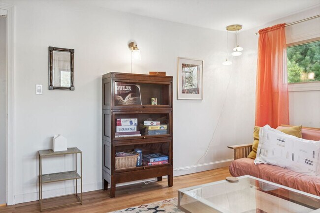 Building Photo - 171 Brackett Rd