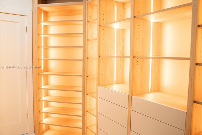 Building Photo - 10996 NW 58th Terrace