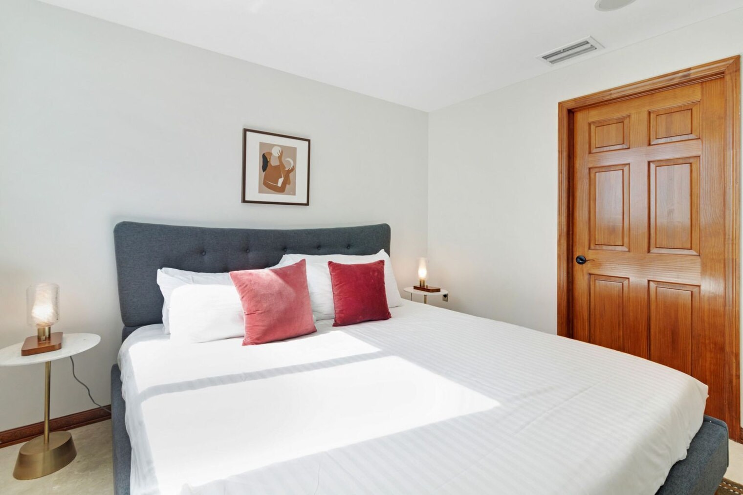 Building Photo - 7939 East Dr