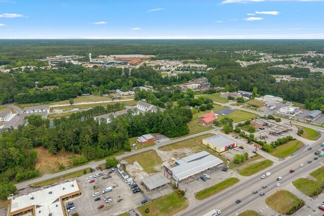 Building Photo - 571 Gemstone Blvd