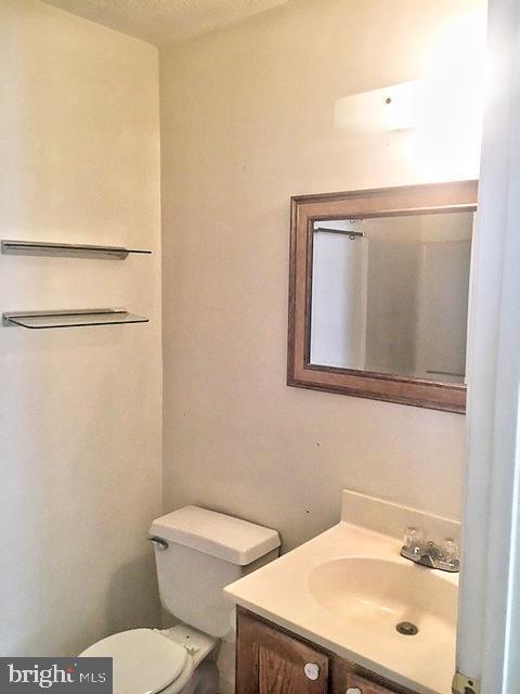 Building Photo - 2145 Wainwright Ct