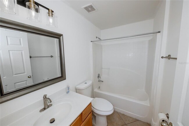 Building Photo - 16686 Corner Cove Way