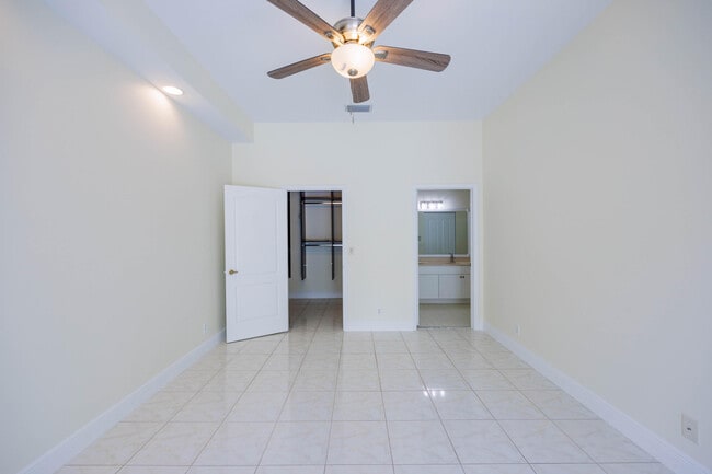 Building Photo - 9497 Boca Gardens Pkwy
