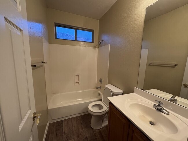 Building Photo - Laveen 5 Bedroom in Gated Community