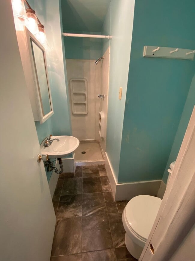 Building Photo - MOST AFFORDABLE: Blue River condo! Great l...