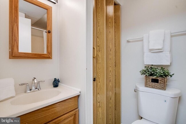 Building Photo - 8522 Pine Run Ct