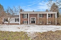 Building Photo - 13428 Sequoia Ln