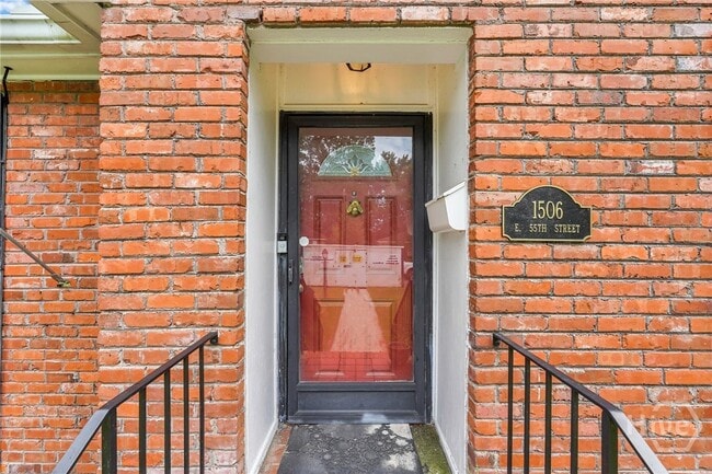 Building Photo - 1506 E 55th St