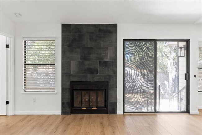 Building Photo - 7800 Turquoise Trail