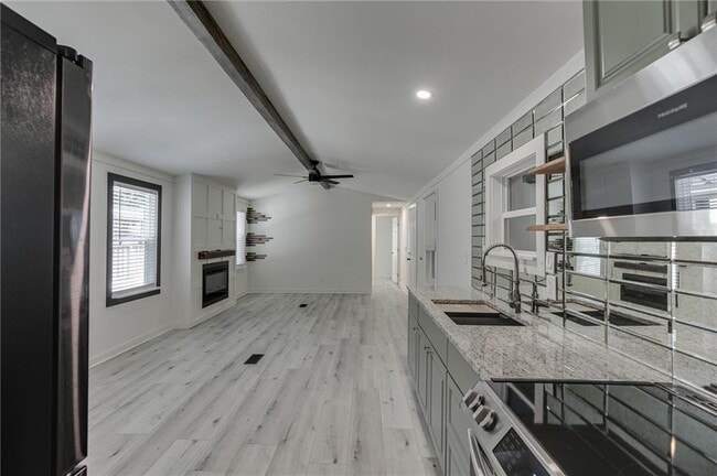 Building Photo - 3685 Fir Dr