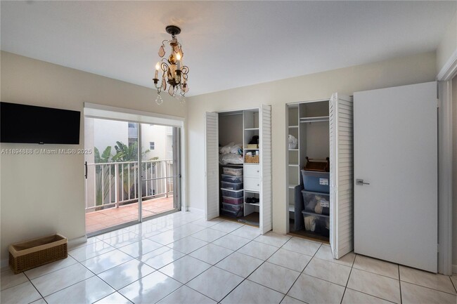 Building Photo - 7725 SW 86th St