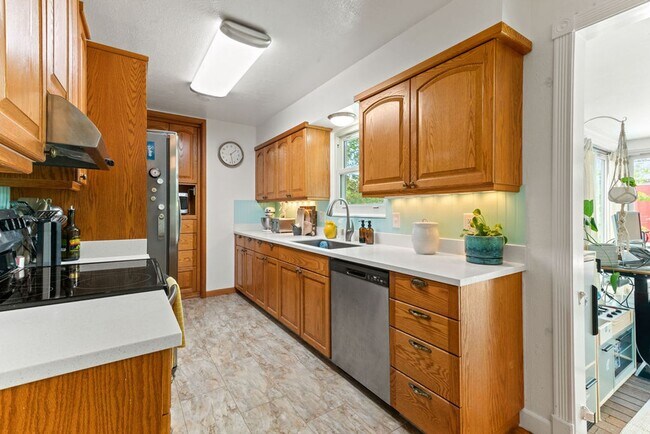 Building Photo - Cute 3 Bedroom Ranch in Loveland