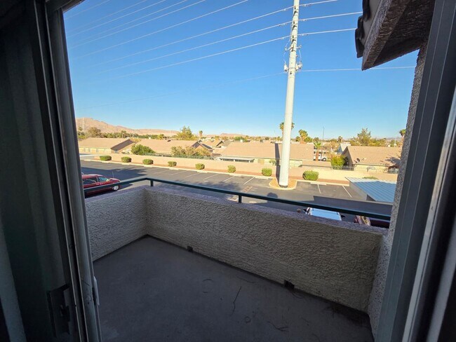 Building Photo - Spacious 3-Bedroom, 2-Bath Condo with Priv...