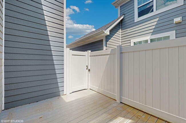 Building Photo - 268 Hoffmann Dr