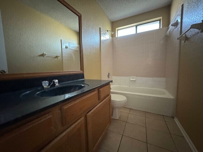 Building Photo - 3606 Rainforest Ln