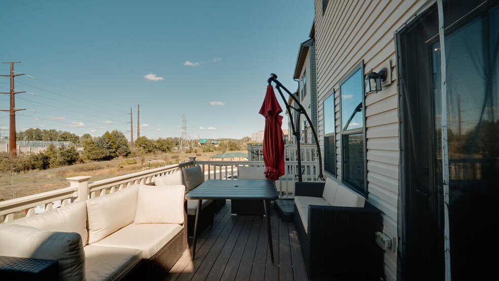 Building Photo - 2630 Jetstream Rd