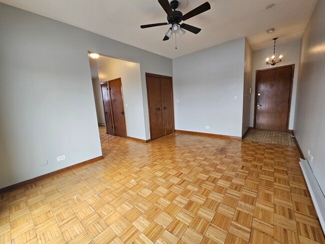 Building Photo - 4810 N Christiana Ave