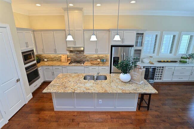 Building Photo - 11906 McNabb Ln