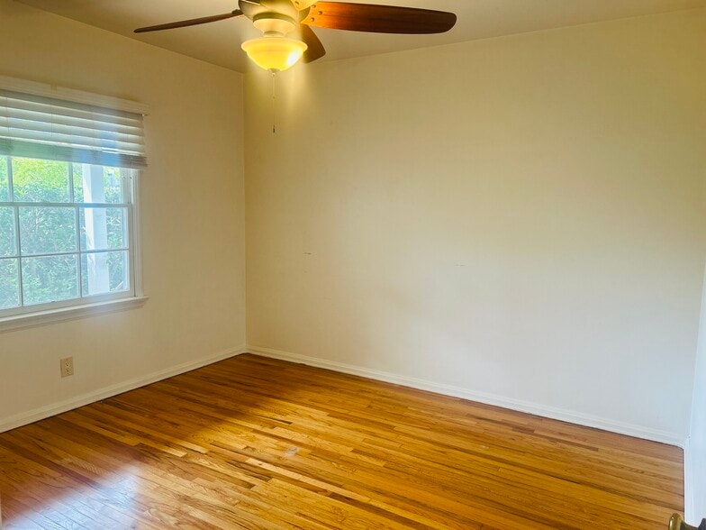 Building Photo - 6156 Fair Ave