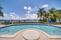 Building Photo - 650 West Ave