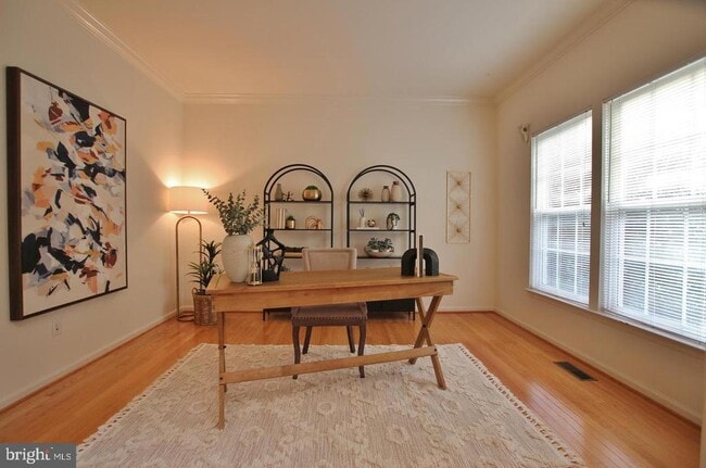 Building Photo - 15417 Duckling Pl