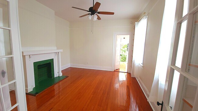 Building Photo - 2921 Lepage St