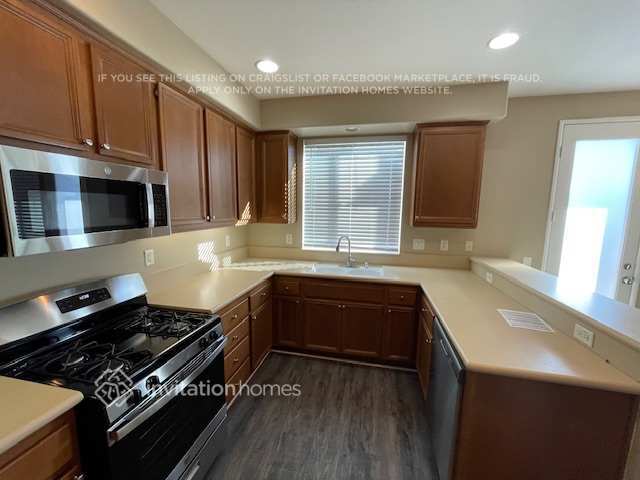 Building Photo - 35870 Crickhowell Ave