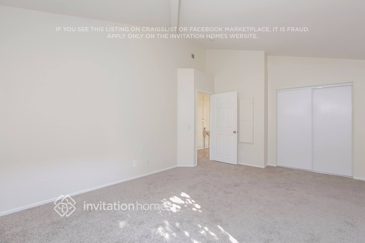 Building Photo - 9324 Burnet Ave