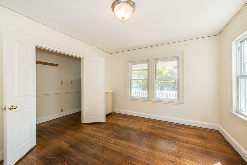 Building Photo - 52 Hobson St