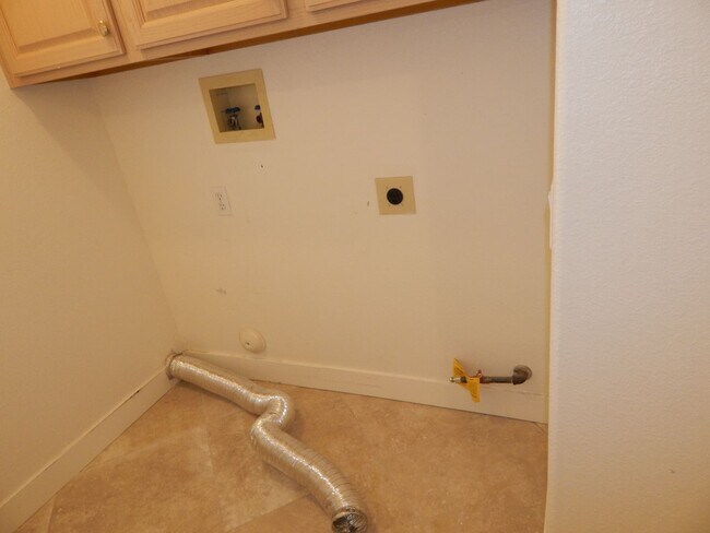 Building Photo - 7750 E Castle Valley Way