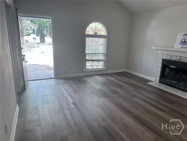 Building Photo - 125 Sterling Dr