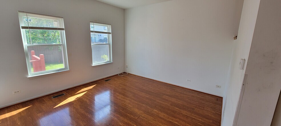 Building Photo - 2524 Warm Springs Ln