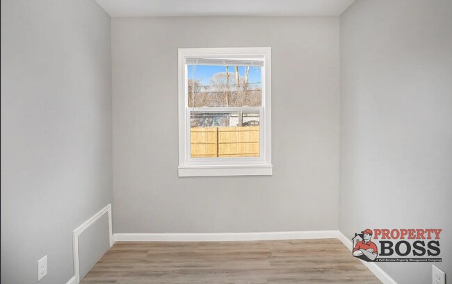 Building Photo - 4216 W 19th Plaza