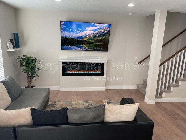 Building Photo - 9675 E Idaho Pl