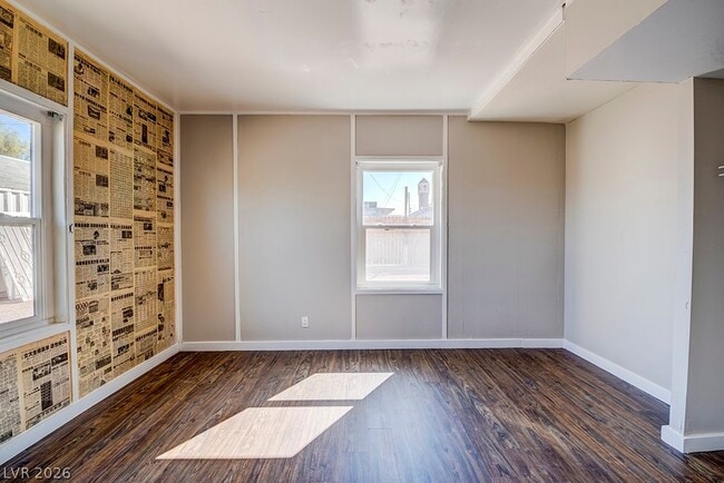 Building Photo - 18 Magnesium St