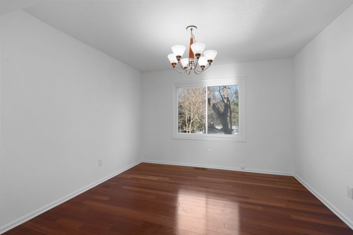 Building Photo - 2636 East Side Dr