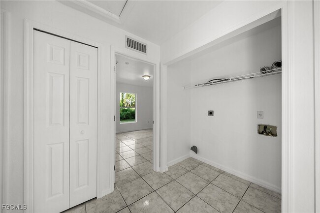 Building Photo - 4735 30th St SW