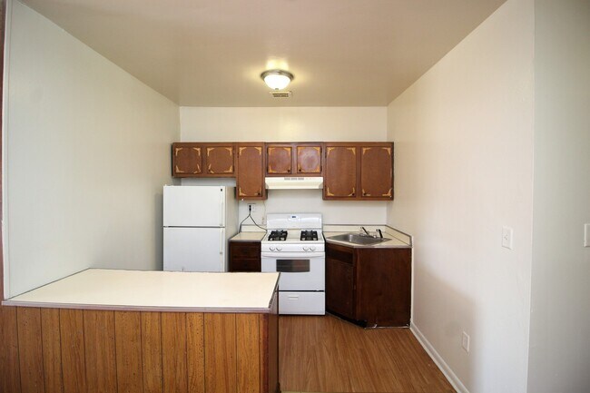 Building Photo - 212 E Biddle St