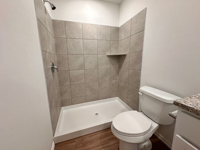 Building Photo - New 3 bedroom 2 1/2 bath home - Move in Deposit-Free! (If Qualified)